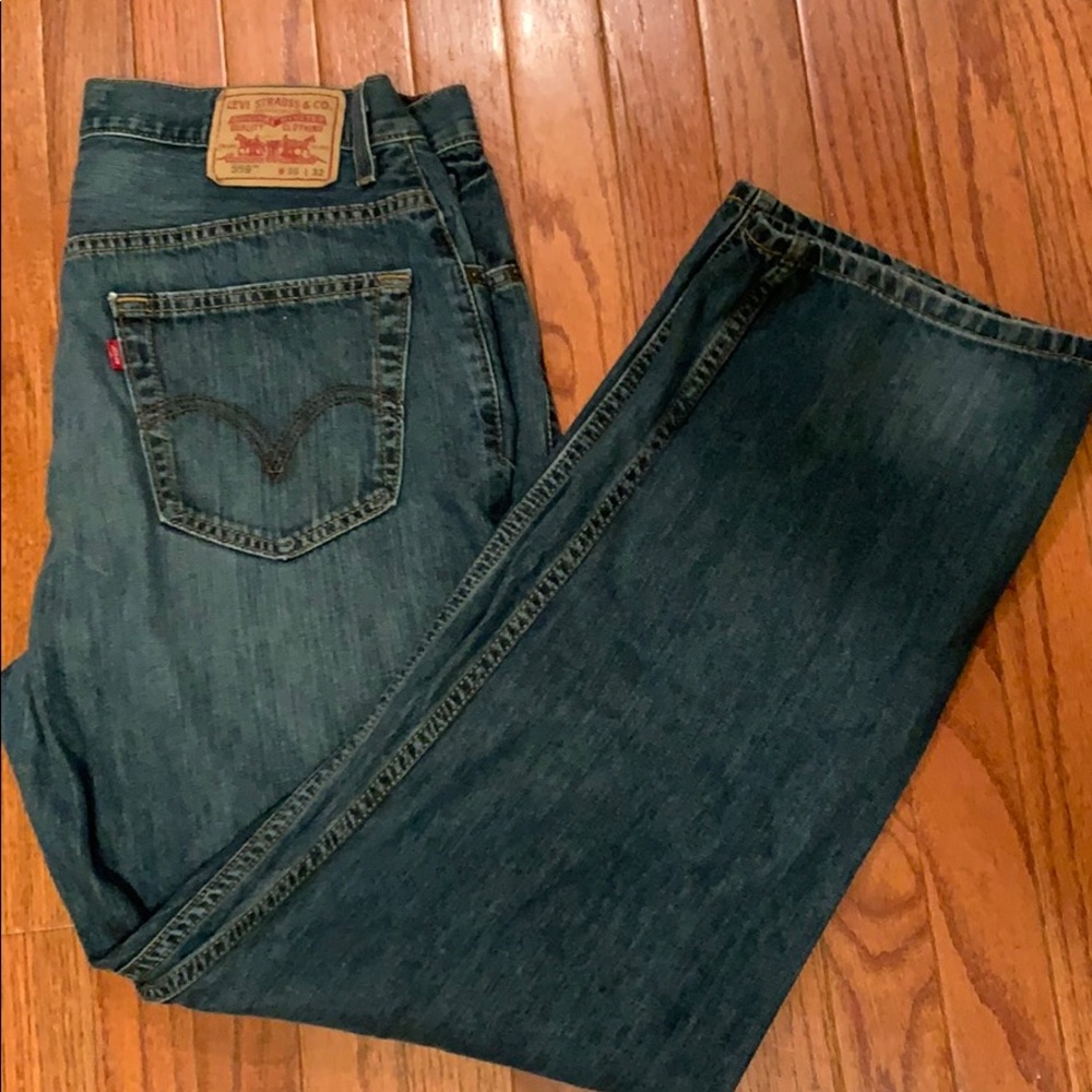 Men’s Levi’s bootcut style 559 36W 32L